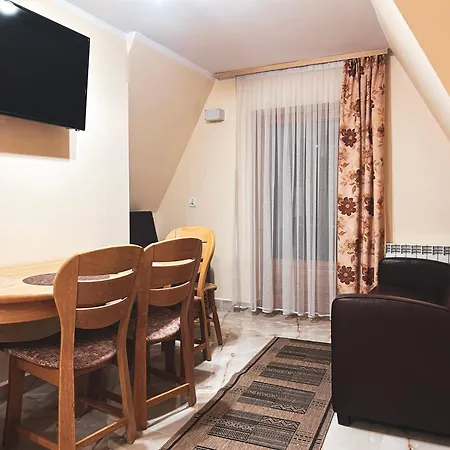 Appartement I Gosciniec Na Rowni *